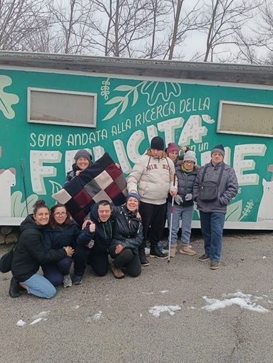Quando l’economia circolare diventa gesto di cura: i ragazzi de “La Vignola” consegnano le loro creazioni al Canile Rifugio 281 di San Michele Mondovì Quando l’economia circolare diventa gesto di cura: i ragazzi de “La Vignola” consegnano le loro creazioni al Canile Rifugio 281 di San Michele Mondovì