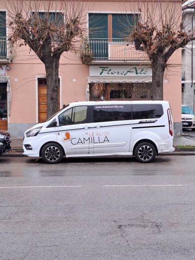 Associazione che si occupa dei "bambini farfalla" ringrazia Barge per l'ospitalità ai mercatini di Natale Associazione che si occupa dei "bambini farfalla" ringrazia Barge per l'ospitalità ai mercatini di Natale