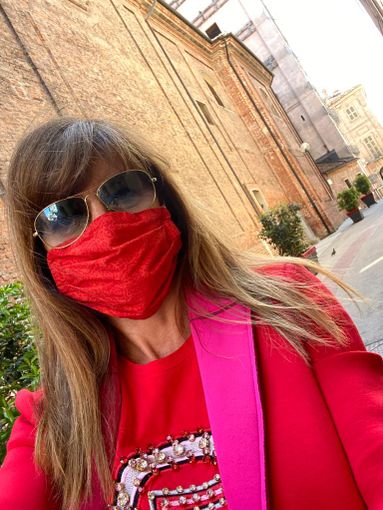 E se le mascherine diventassero parte del nostro look? E se le mascherine diventassero parte del nostro look?