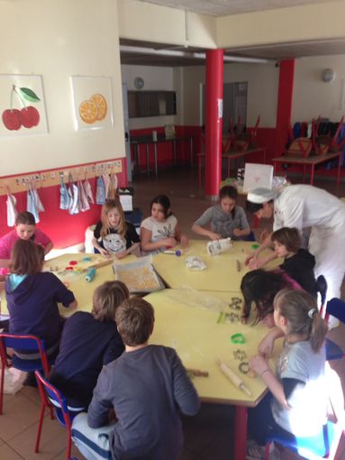 Vignolo: a scuola di cucina gli allievi della scuola primaria