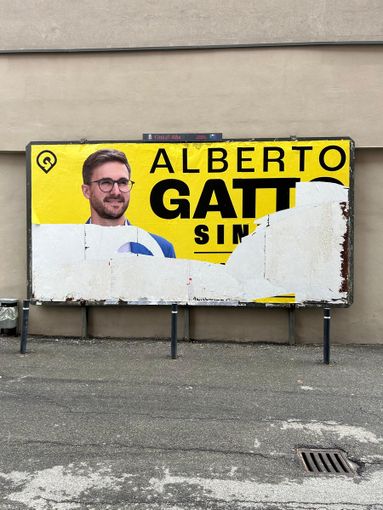 Alba, vandalizzato manifesto elettorale di Alberto Gatto in corso Piave Alba, vandalizzato manifesto elettorale di Alberto Gatto in corso Piave