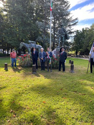 Il sindaco di Alba alla cerimonia in ricordo dell’eccidio all’ex Caserma Govone