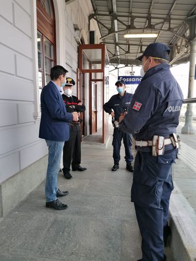 Tempi duri per i pendolari anche in quarantena Tempi duri per i pendolari anche in quarantena