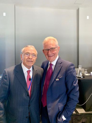 Beppe Ghisolfi a Washington con il Cda dell'Istituto Mondiale delle Casse di Risparmio WSBI Beppe Ghisolfi a Washington con il Cda dell'Istituto Mondiale delle Casse di Risparmio WSBI