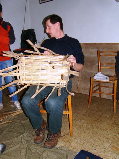 Corso di pirografia e gita a Piacenza per l’associazione culturale “L’arte degli antichi mestieri” di Salmour