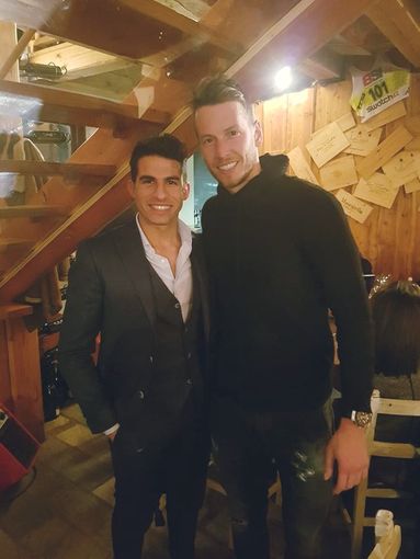 Il secondo portiere della Juventus, Neto, in compagnia del giovane monregalese Alessandro Terreno