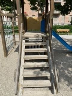 Cuneo, spiacevole sorpresa al parco giochi. Una nonna indignata ci scrive