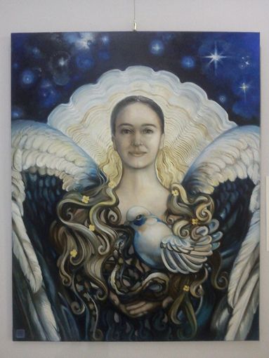 Saluzzo: la figura ieratica che esprime la pace interiore Saluzzo: la figura ieratica che esprime la pace interiore