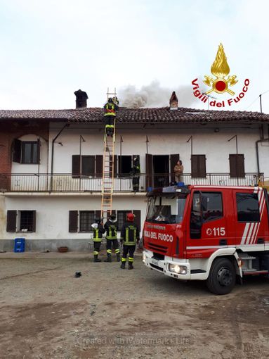 Incendio di una canna fumaria a Murello: intervento dei vigili del fuoco di Saluzzo e Racconigi