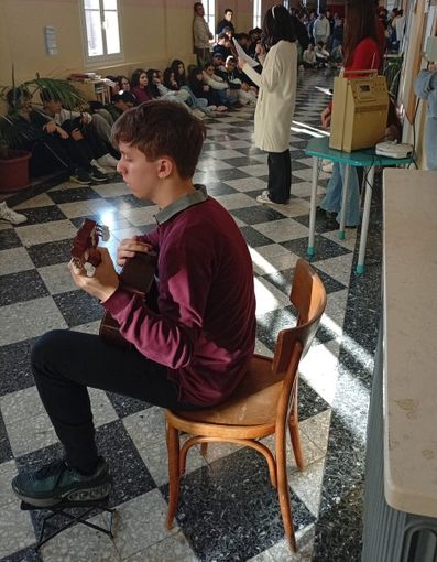 Giornata contro la violenza sulle donne: gli studenti del Liceo Arimondi di Savigliano si fanno promotori di un momento di riflessione