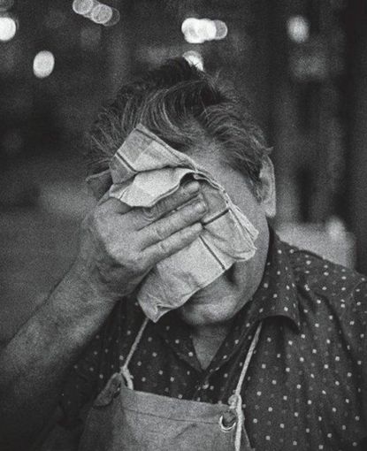 "Vite dure": a Cuneo la mostra fotografica di Mauro Vallinotto sull'emigrazione italiana degli anni Settanta