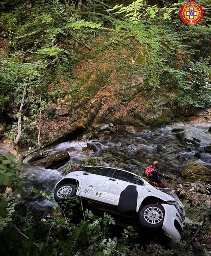 Auto finita nel Grana, il compagno della donna precipitata scrive alla Provincia: "Urgente la messa in sicurezza del tratto stradale pericoloso" Auto finita nel Grana, il compagno della donna precipitata scrive alla Provincia: "Urgente la messa in sicurezza del tratto stradale pericoloso"