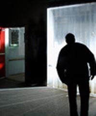 Alba: giovane extracomuniario denunciato per stalking nei confronti dell'ex moglie italiana