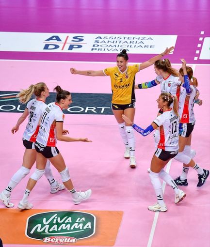 Volley A1F. Cuneo, 3 punti d'oro a Cremona: finisce 3-1 per le Gatte la sfida con Casalmaggiore