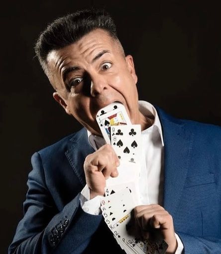 Magia e comicità: incontro con Mago Lupis, protagonista dell’apertura della 10^ rassegna magica firmata Blink Magia e comicità: incontro con Mago Lupis, protagonista dell’apertura della 10^ rassegna magica firmata Blink