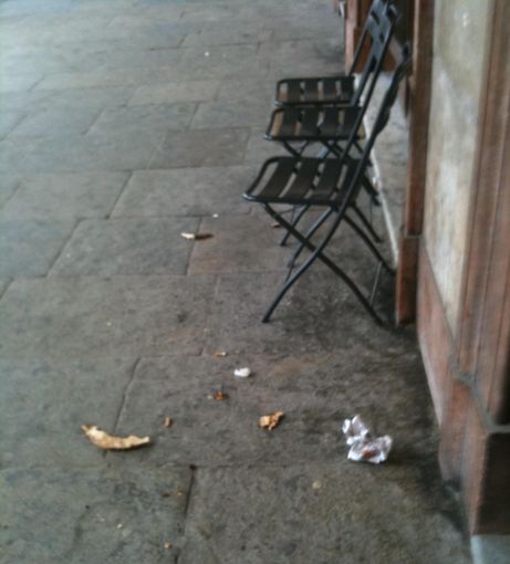 Cuneo: cartacce per "il biglietto da visita" della città