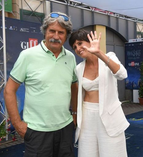 La regista Alice Filippi con Paolo Simoncelli, papà di SIC La regista Alice Filippi con Paolo Simoncelli, papà di SIC