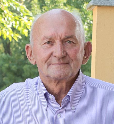 Si è spento a 79 anni Umberto Piola, trebbiatore centallese di 79 anni Si è spento a 79 anni Umberto Piola, trebbiatore centallese di 79 anni