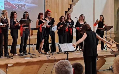 Lo "Sparkling choir" canterà nel concerto di Natale a Martiniana Po