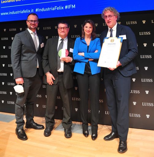 Acda premiata alla Luiss di Roma: è tra le 200 imprese più compettitive d'Italia Acda premiata alla Luiss di Roma: è tra le 200 imprese più compettitive d'Italia