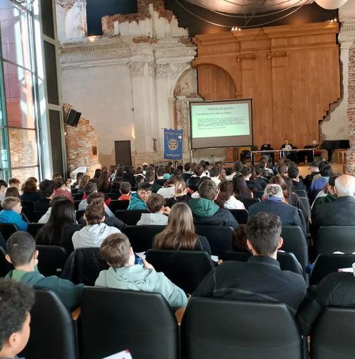 L'aula Magna dell'Istituto scolastico “Arimondi” di Savigliano L'aula Magna dell'Istituto scolastico “Arimondi” di Savigliano