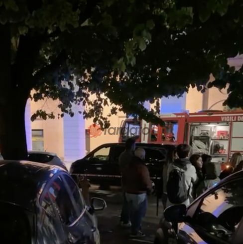 Fiamme in una palazzina a Bra: deceduto un uomo