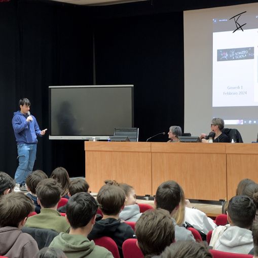 Botta e risposta fra la sociolinguista Vera Gheno e le classi dell’IIS Vallauri