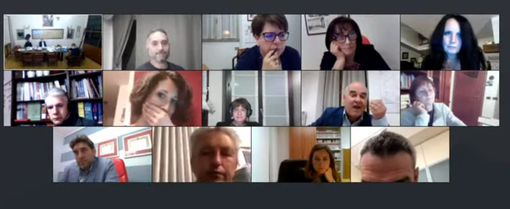 Uno dei consigli comunali online a Borgo San Dalmazzo in tempo di pandemia. Esiste ancora una maggioranza solida, dopo le dimissioni dell'assessore Robbione?