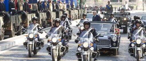 “Il 2 giugno? Un campionario di luoghi comuni e frasi fatte che tirano fuori dalla naftalina insieme al vestito delle grandi occasioni”