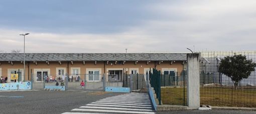 La scuola primaria di Bagnolo Piemonte accanto alla quale sorgerà il nuovo edificio delle medie con la palestra La scuola primaria di Bagnolo Piemonte accanto alla quale sorgerà il nuovo edificio delle medie con la palestra