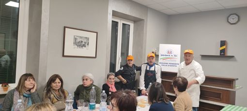 Il Natale a Montaldo Mondovi è arrivato con la cena didattica degli chef del Dipartimento Solidarietà ed Emergenza Piemonte e Valle d'Aosta Il Natale a Montaldo Mondovi è arrivato con la cena didattica degli chef del Dipartimento Solidarietà ed Emergenza Piemonte e Valle d'Aosta
