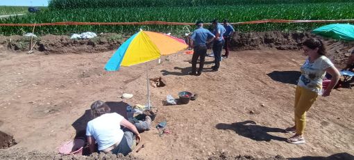 Scoperta una necropoli romana durante dei lavori di scavo a Castelletto Stura