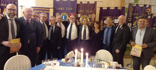 Otto club Lions della Granda incontrano le istituzioni e donano una stampante Braille