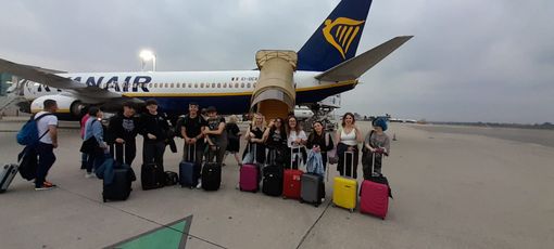 Gli studenti in partenza per l'Irlanda