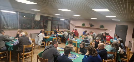 La serata "giochi in scatola" in via Rio Misureto