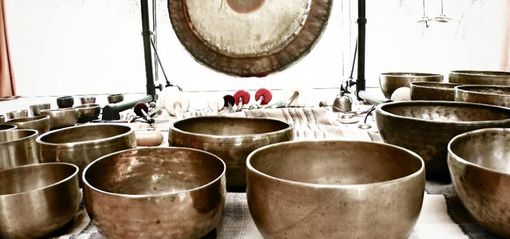 A Borgo San Dalmazzo un concerto di campane tibetane in vista del Natale