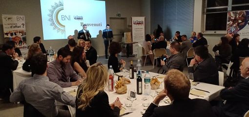 "IO PARTYCIPO" a Cuneo: con BNI Capitolo La Granda per creare sinergia attraverso l'unione dei talenti e dell'impegno (FOTO) "IO PARTYCIPO" a Cuneo: con BNI Capitolo La Granda per creare sinergia attraverso l'unione dei talenti e dell'impegno (FOTO)