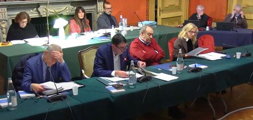 Alla seduta di Consiglio dello scorso 19 dicembre il botta e risposta oggetto delle polemiche ora richiamate dall'opposizione comunale Alla seduta di Consiglio dello scorso 19 dicembre il botta e risposta oggetto delle polemiche ora richiamate dall'opposizione comunale