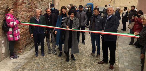 A Verduno nuova pavimentazione per l'antica via del Portone