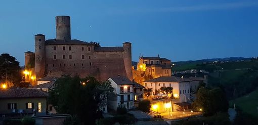 Castiglione Falletto, i ragazzi disegnano l’etichetta del “Vino del Comune” Castiglione Falletto, i ragazzi disegnano l’etichetta del “Vino del Comune”