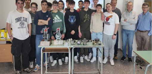 La fisica va “in moto” all’ITIS Rivoira di Verzuolo La fisica va “in moto” all’ITIS Rivoira di Verzuolo