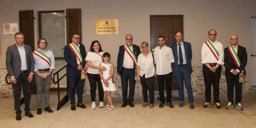Due inaugurazioni, a Neviglie, nel ricordo dei propri concittadini scomparsi Due inaugurazioni, a Neviglie, nel ricordo dei propri concittadini scomparsi