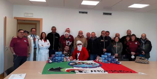 Dalla sezione albese del CCMotorday una gradita donazione all'ospedale di Verduno Dalla sezione albese del CCMotorday una gradita donazione all'ospedale di Verduno