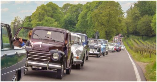 Domenica a Barolo un raduno di auto d'epoca: attese un massimo di 50 macchine Domenica a Barolo un raduno di auto d'epoca: attese un massimo di 50 macchine