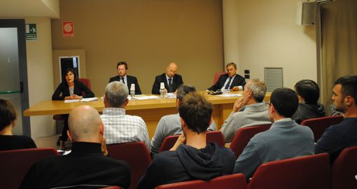 impresari intervenuti all'incontro e i responsabili Aca, da sin.: Sandra Monchiero (amministrazione) Gianluca Ferrero (sicurezza), Fulvio Taliano (gestione personale) con il direttore Giuliano Viglione