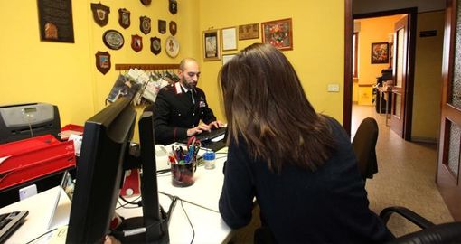 Due casi di stalking a Cuneo ed uno ad Alba. Nella capitale delle Langhe finisce nei guai una 29enne siciliana Due casi di stalking a Cuneo ed uno ad Alba. Nella capitale delle Langhe finisce nei guai una 29enne siciliana