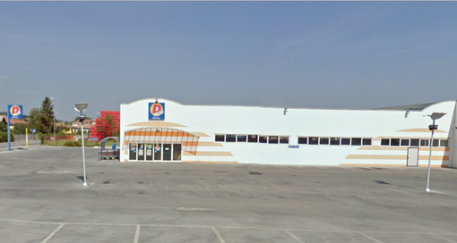 Rapina a mano armata al supermercato Dpiù di Manta: bottino da 10mila euro Rapina a mano armata al supermercato Dpiù di Manta: bottino da 10mila euro