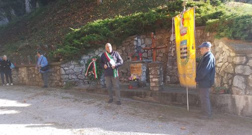 "Dovremmo ricordare ogni giorno i caduti, ma anche l'impegno dei nostri militari" "Dovremmo ricordare ogni giorno i caduti, ma anche l'impegno dei nostri militari"