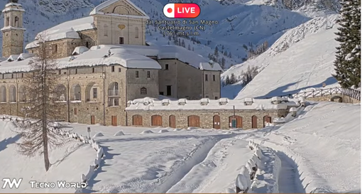 Oggi cielo sereno e temperature in rialzo. Da domani una nuova, intensa perturbazione Oggi cielo sereno e temperature in rialzo. Da domani una nuova, intensa perturbazione
