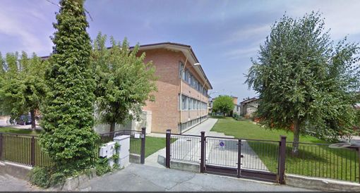 Alla scuola media di Boves il rientro in aula è letteralmente da brividi